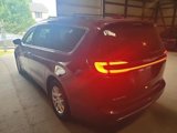 Used 2022 Chrysler Pacifica Touring-L image 5