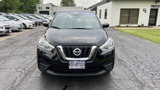 Used 2020 Nissan Kicks S image 3