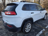Used 2016 Jeep Cherokee Sport image 5
