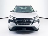 Used 2025 Nissan Rogue SV image 2