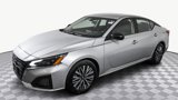 Used 2024 Nissan Altima 2.5 SV image 4