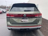 New 2025 Volkswagen Atlas Peak Edition SE image 4