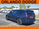 New 2025 Chrysler Pacifica Premium image 3