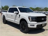 Used 2025 Ford F150 Platinum w/ FX4 Off-Road Package image 3