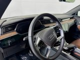 Used 2023 Audi e-tron Premium Plus w/ Premium Plus Package image 4