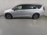 Certified 2023 Chrysler Pacifica Limited image 4