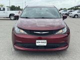 Used 2022 Chrysler Voyager LX image 2