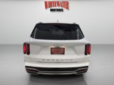 Used 2022 Kia Sorento EX w/ Panoramic Sunroof Package image 3