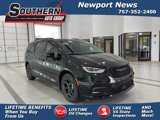 New 2025 Chrysler Pacifica Select image 1