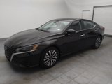 Used 2024 Nissan Altima 2.5 SV w/ SV Premium Package image 2