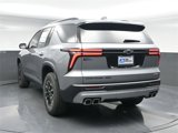 New 2025 Chevrolet Traverse Z71 w/ Enhanced Driving Package image 3