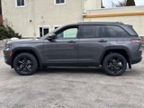 New 2025 Jeep Grand Cherokee Altitude image 4