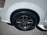 Used 2017 Dodge Grand Caravan SXT w/ Driver Convenience Group image 3