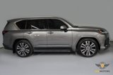 Used 2025 Lexus LX 700h Luxury image 4