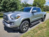 Used 2019 Toyota Tacoma TRD Sport image 2