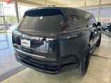 Used 2023 Land Rover Range Rover Long Wheelbase SE image 5