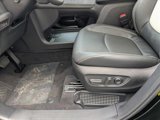 New 2025 Toyota Sienna Platinum image 4