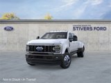 New 2025 Ford F450 4x4 Crew Cab Super Duty image 2