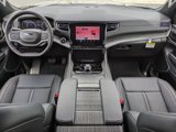 Used 2024 Jeep Wagoneer L Series II w/ Premium Group I image 4