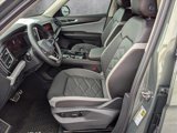 New 2025 Volkswagen Atlas Peak Edition SE image 4