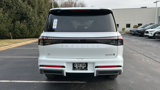 New 2025 INFINITI QX80 Pure image 4