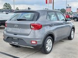 Used 2022 Hyundai Venue SE image 5