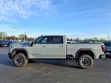 New 2025 GMC Sierra 2500 AT4X image 2