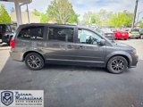 Used 2016 Dodge Grand Caravan R/T image 2
