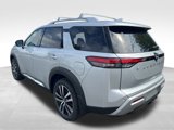 New 2025 Nissan Pathfinder Platinum w/ Cargo Package image 5