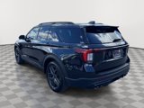 Used 2025 Ford Explorer ST image 5