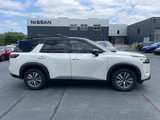 Certified 2023 Nissan Pathfinder SL w/ Lighting Package (N92) image 2