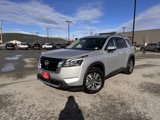 New 2025 Nissan Pathfinder SL image 3