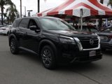 New 2025 Nissan Pathfinder S image 2