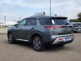 New 2025 Nissan Pathfinder Platinum image 5