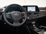 New 2025 Lexus ES 300h w/ Premium Package image 4