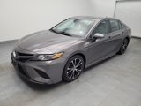 Used 2019 Toyota Camry SE image 2