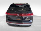 New 2025 Volkswagen Atlas Peak Edition SE image 4