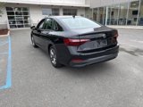 Used 2024 Volkswagen Jetta SE image 5