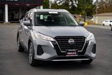 Used 2023 Nissan Kicks SV image 2