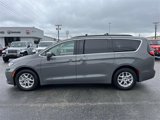 Used 2022 Chrysler Pacifica Touring-L image 4