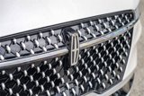 Used 2025 Lincoln Nautilus Premier image 3
