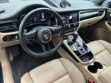 Certified 2025 Porsche Macan image 4