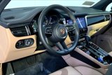 Certified 2025 Porsche Macan image 4