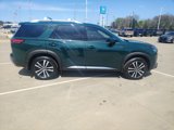 New 2025 Nissan Pathfinder Platinum image 4