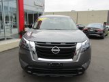 Used 2025 Nissan Pathfinder S image 3