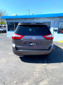 Used 2018 Toyota Sienna XLE image 4