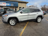 Used 2017 Jeep Cherokee Latitude image 4
