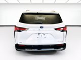 Used 2024 Toyota Sienna Platinum image 5