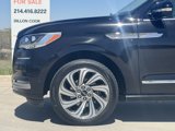 Used 2023 Lincoln Navigator Reserve image 4