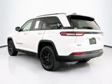 Used 2024 Jeep Grand Cherokee Altitude image 5
